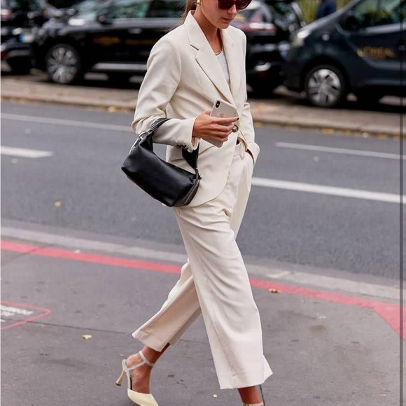 Coutgo Women Rhinestone Heels Kitten High Satin Pumps Pointed Toe Sparkly Sexy - Picture 3 of 9